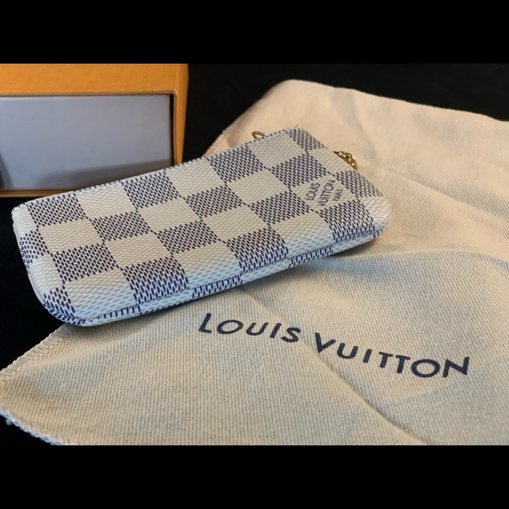 LV BELT CHAIN